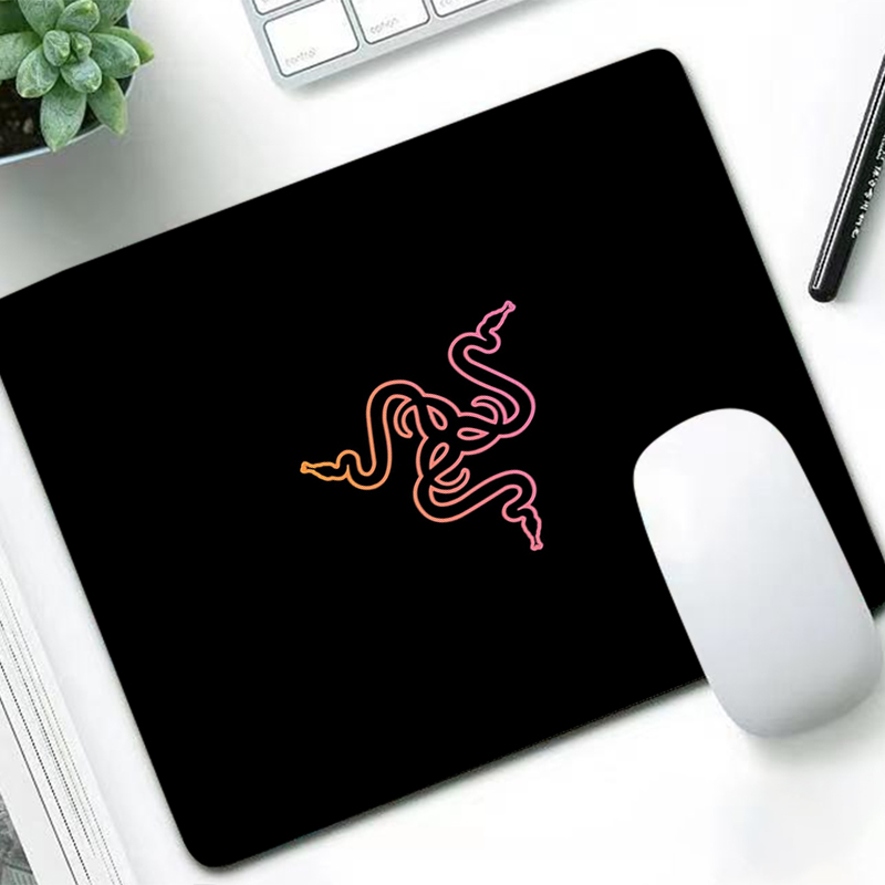 Gaming Accessories For Gaming Laptop - Роскошный коврик для мыши Razer, аниме,